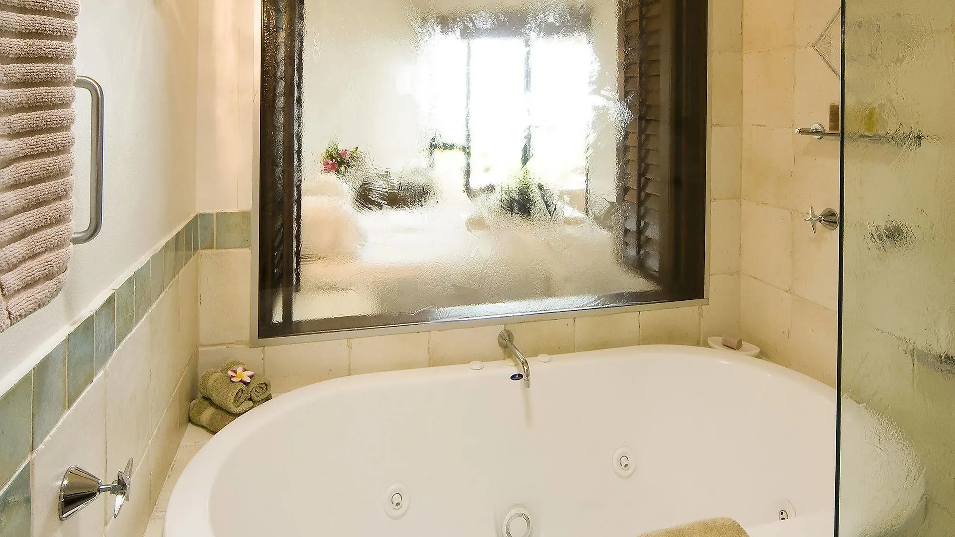 The Summerhouse Hotel Coopers Shoot Byron Bay